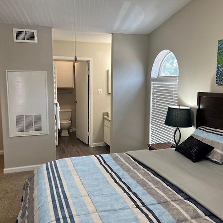 Beautiful 1-Bedroom Townhome With Nice Amenities Houston Kültér fotó